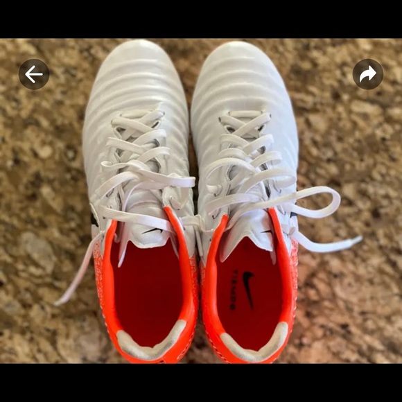 Nike Tiempo Legend 7 Cleats main image 6